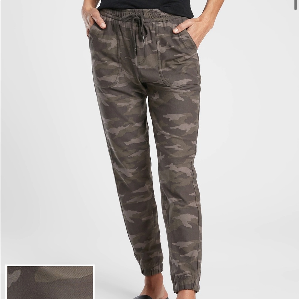 Athleta Farallon jogger